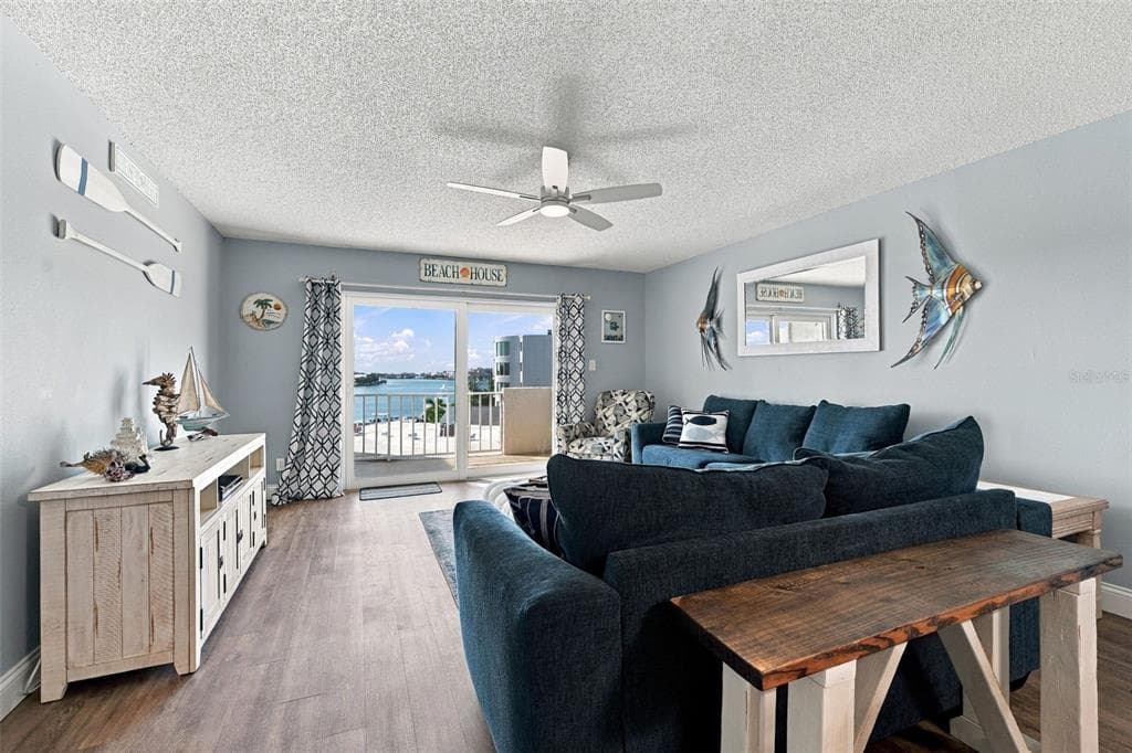 285 107TH AVENUE 407 photo 7