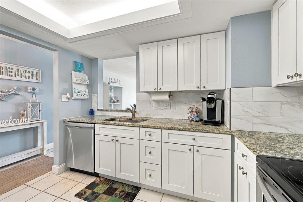 285 107TH AVENUE 407 photo 14