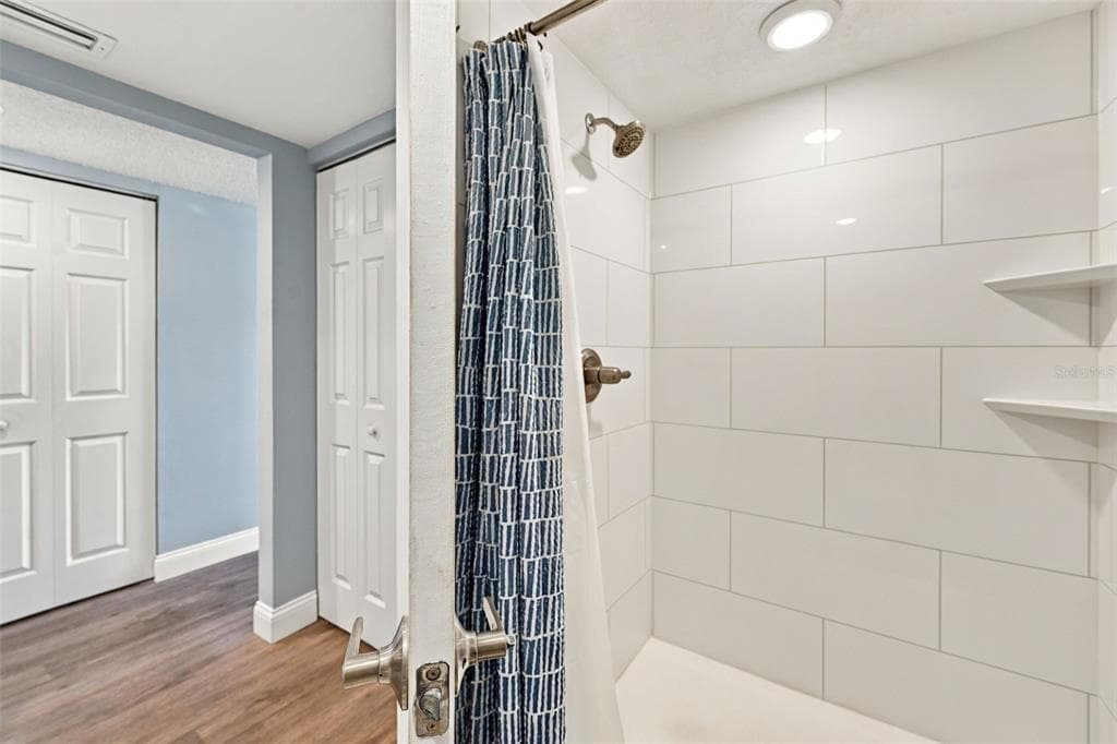 285 107TH AVENUE 407 photo 18