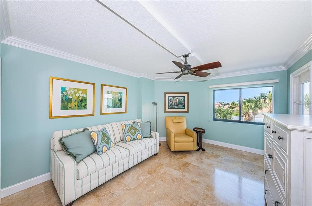 240 SAND KEY ESTATES DRIVE 222 photo 14