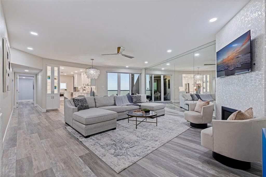 1600 GULF BOULEVARD 1112 photo 8