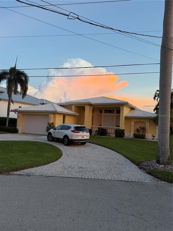 264 BAYSHORE DRIVE photo 1