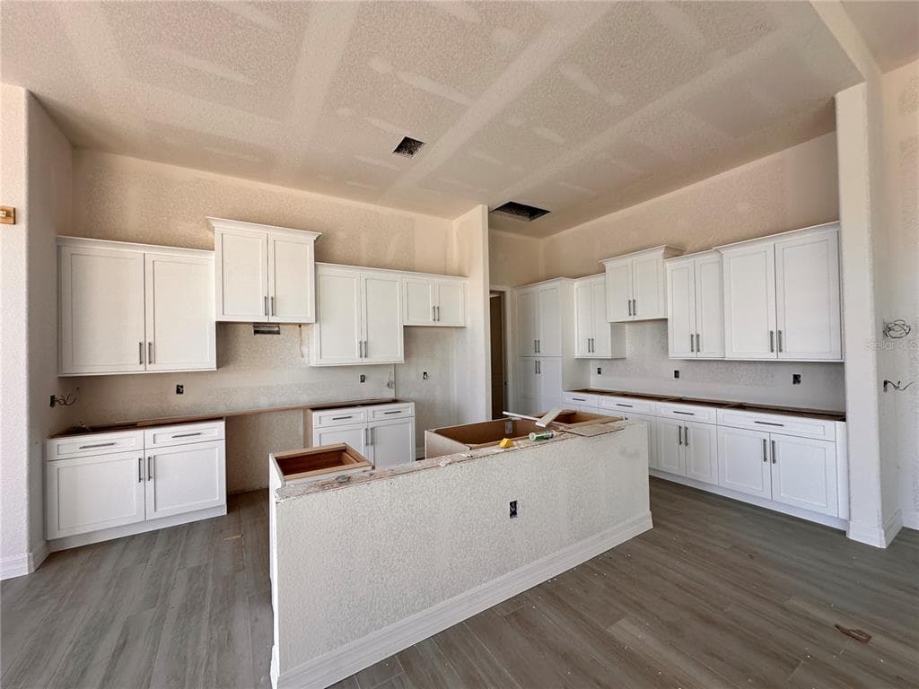15708 AUTRY CIRCLE photo 13