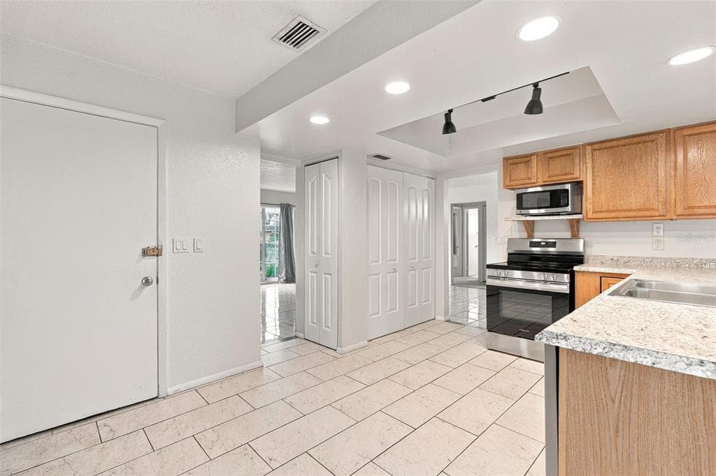 6457 OTIS ROAD photo 12