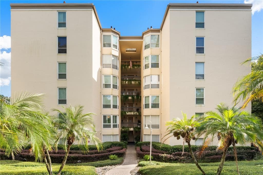 206 QUAYSIDE CIR #203 1