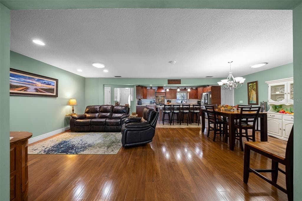 5911 W RIVERBEND ROAD photo 23