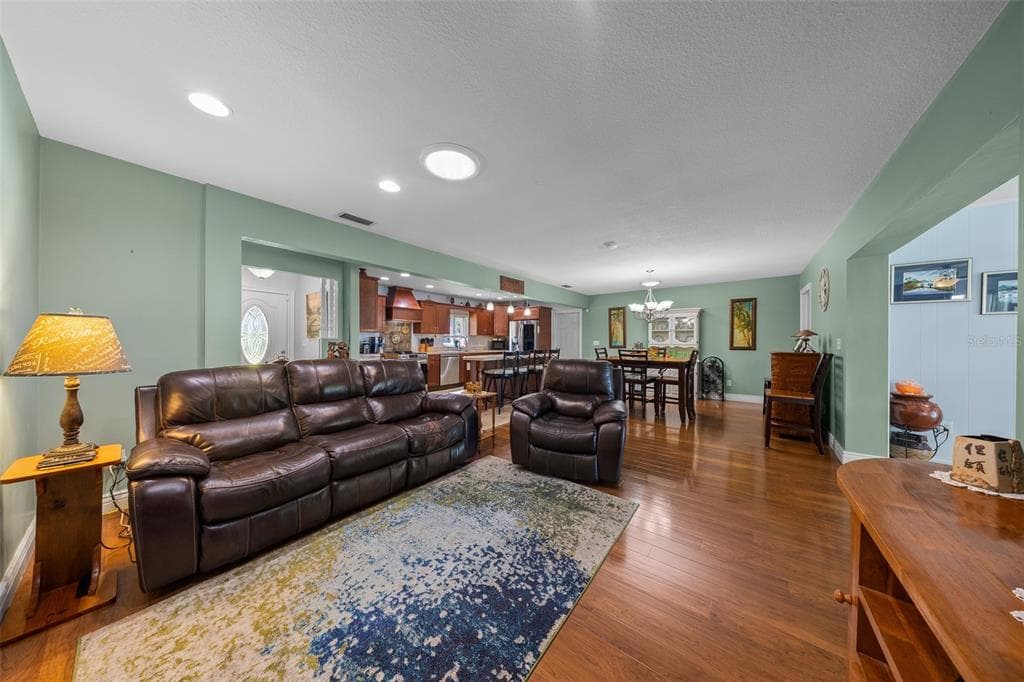 5911 W RIVERBEND ROAD photo 22