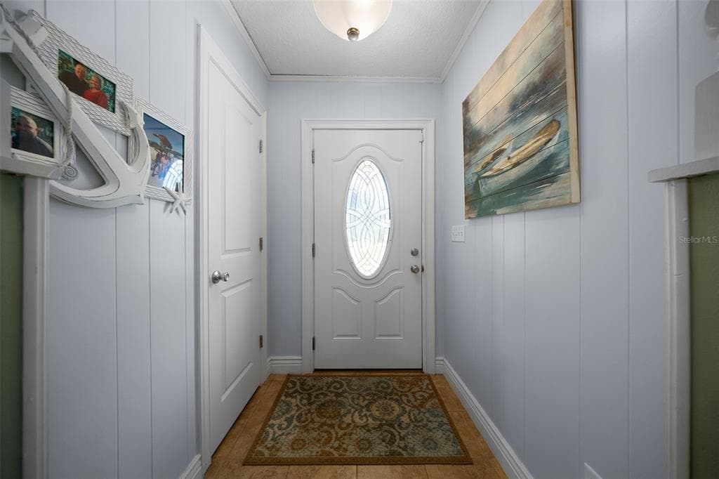 5911 W RIVERBEND ROAD photo 10