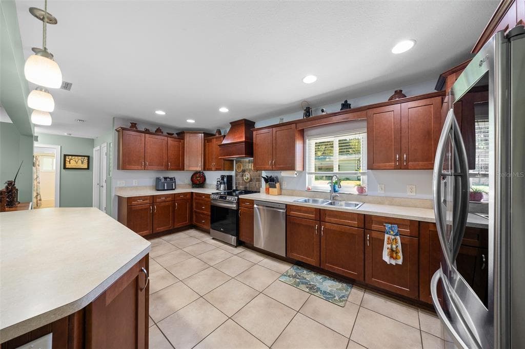 5911 W RIVERBEND ROAD photo 18