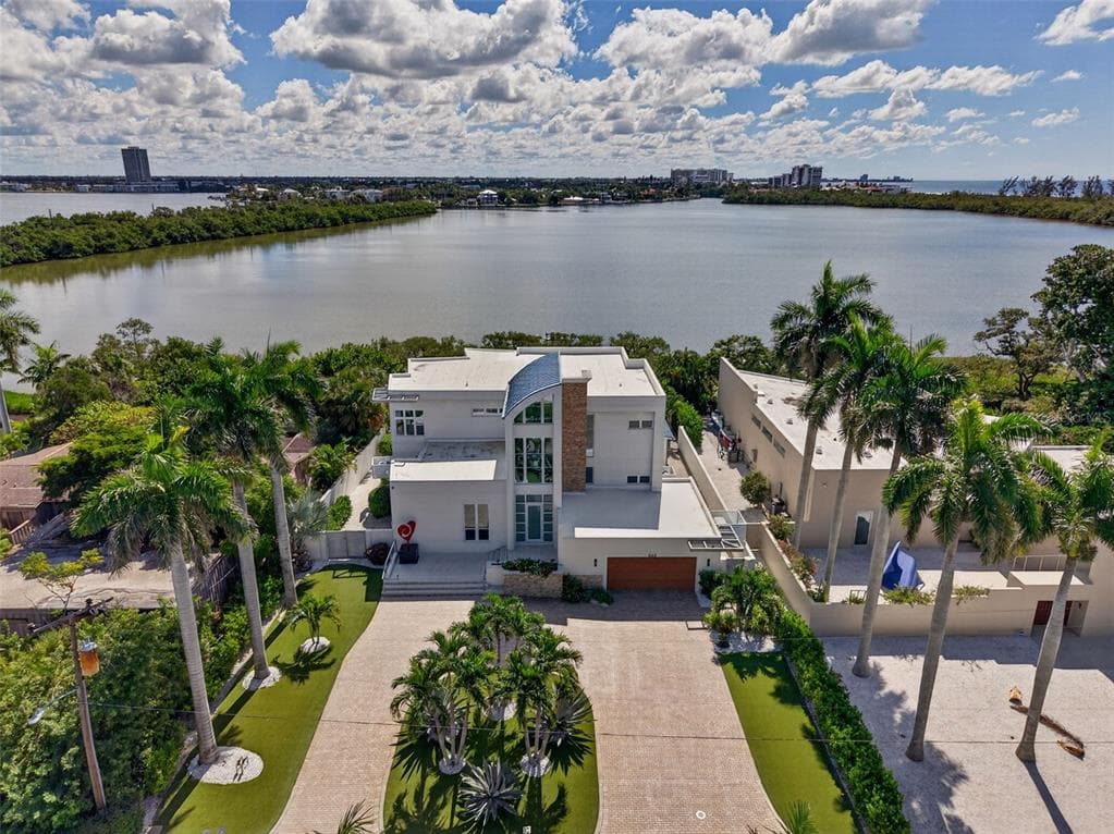 222 MORNINGSIDE DRIVE 3