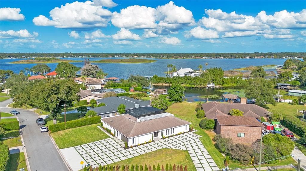 5031 SAINT DENIS COURT 5