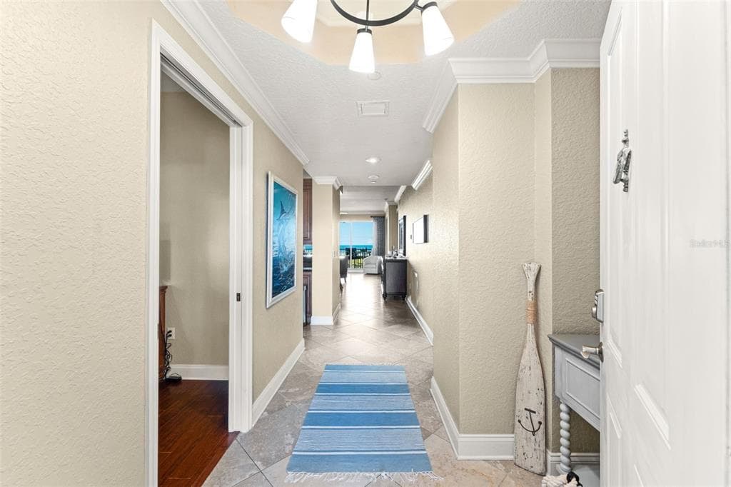 261 MINORCA BEACH WAY 804 photo 5