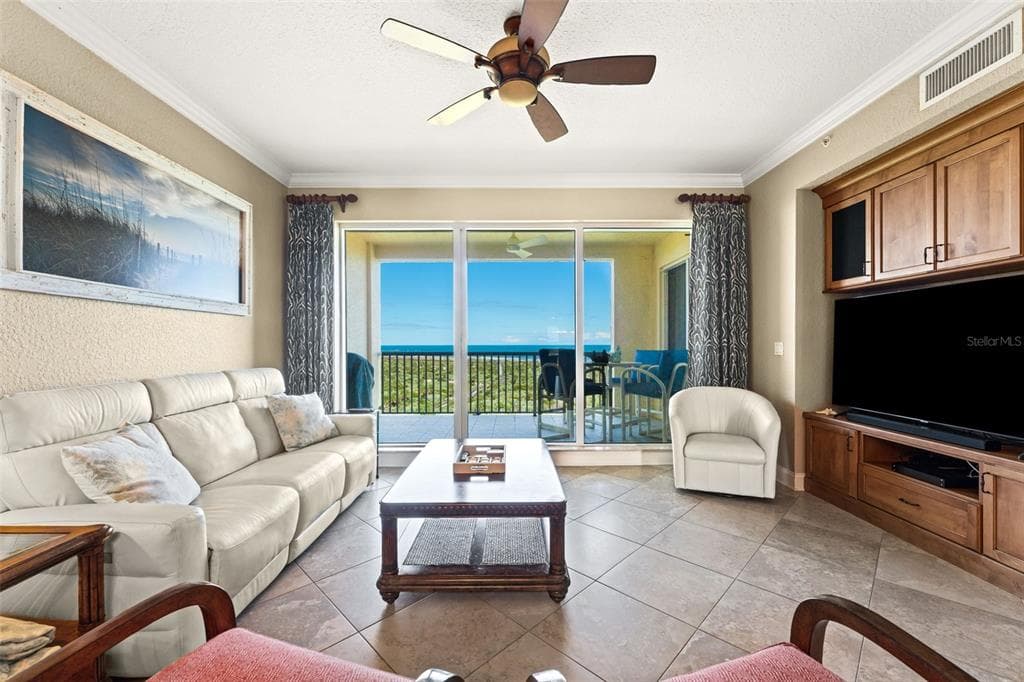 261 MINORCA BEACH WAY 804 photo 18