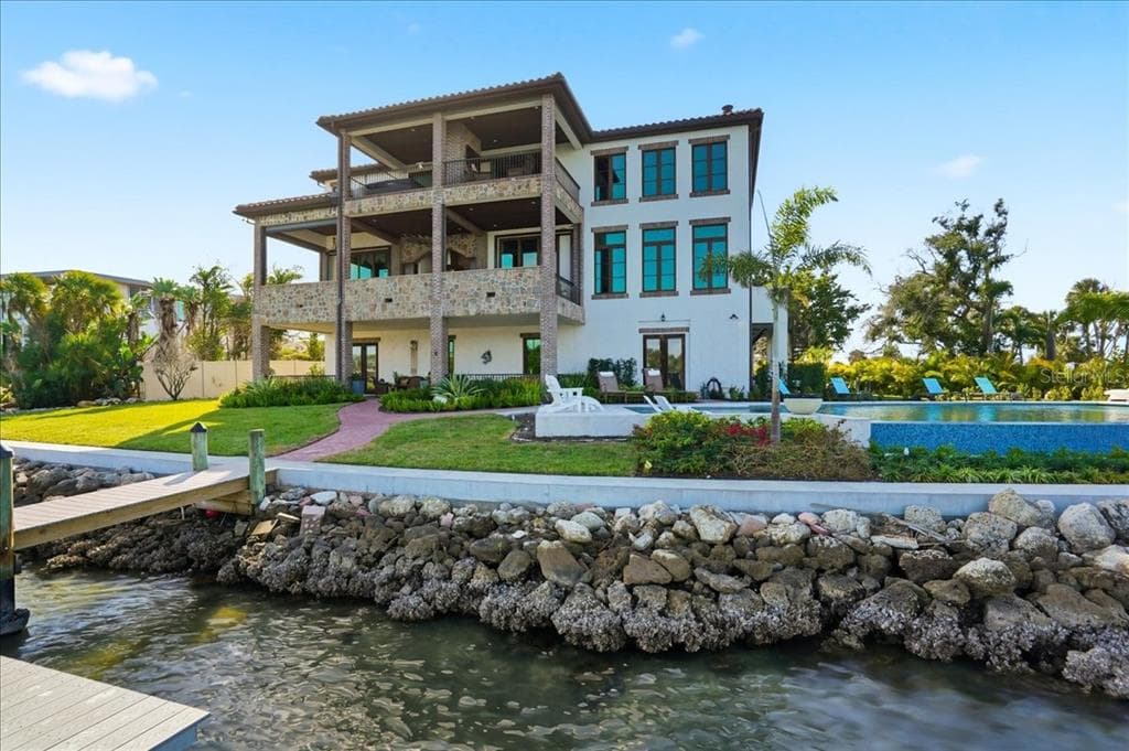 315 S SHORE DRIVE 5