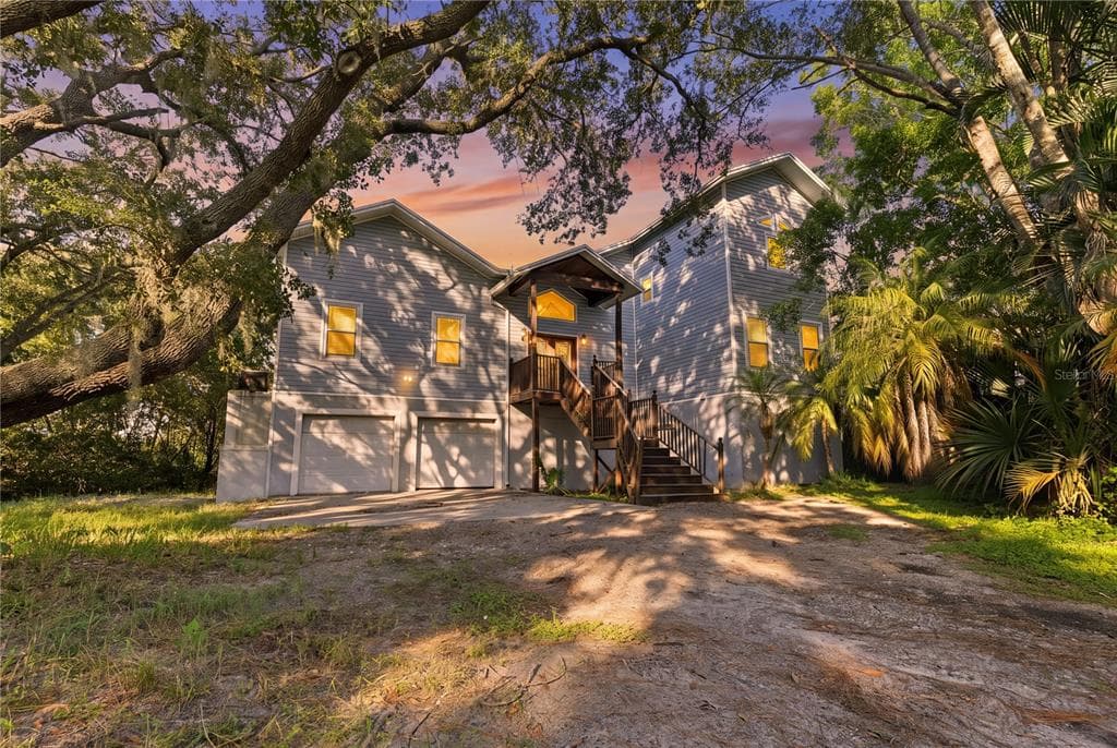 3090 PHOENIX AVENUE photo 2