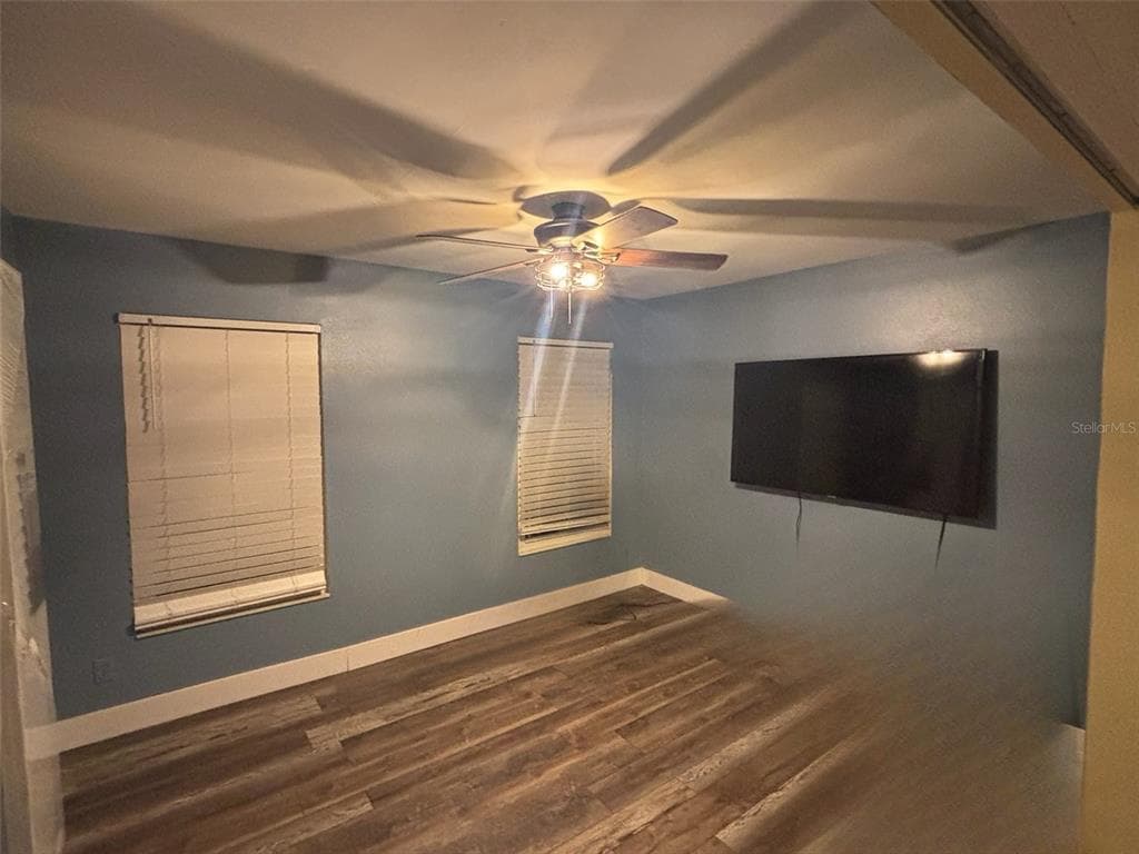 3090 PHOENIX AVENUE photo 13