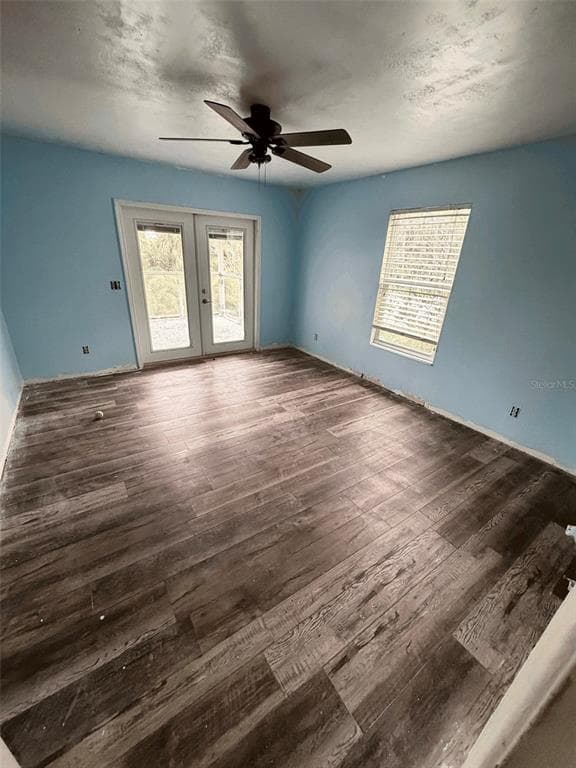 3090 PHOENIX AVENUE photo 17