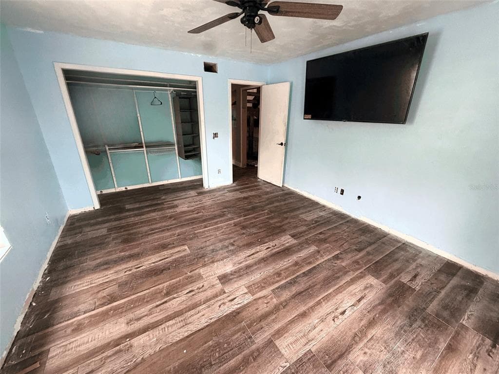 3090 PHOENIX AVENUE photo 16
