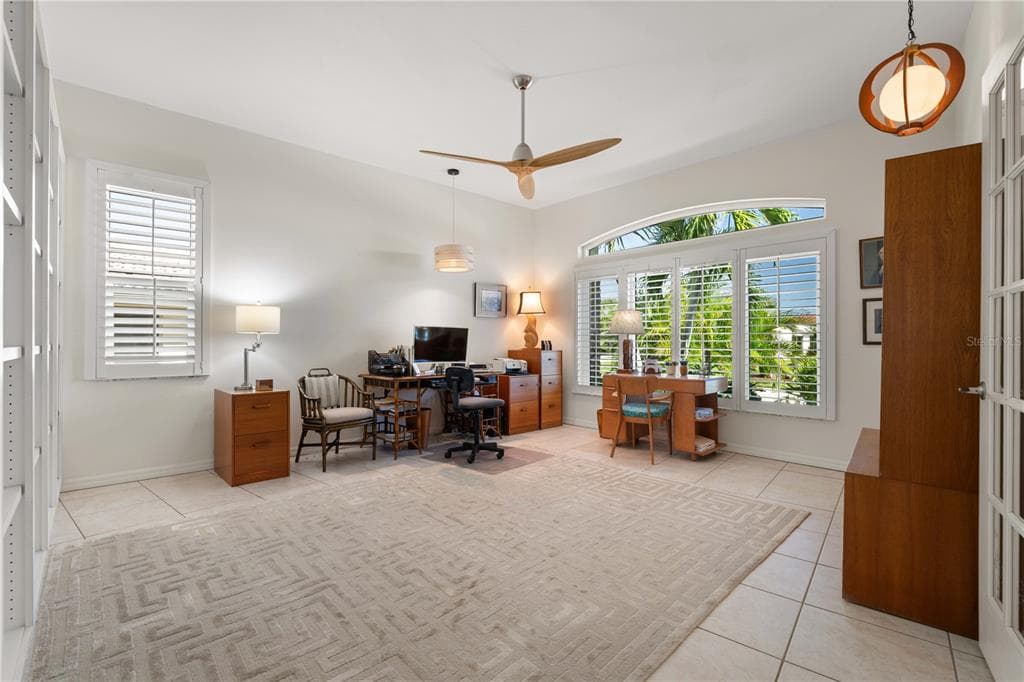 401 SORRENTO COURT photo 25