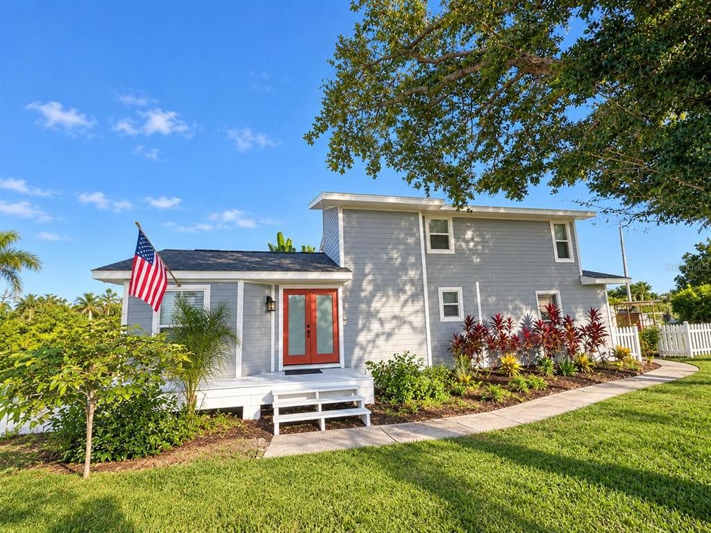 22 CYPRESS DRIVE photo 2
