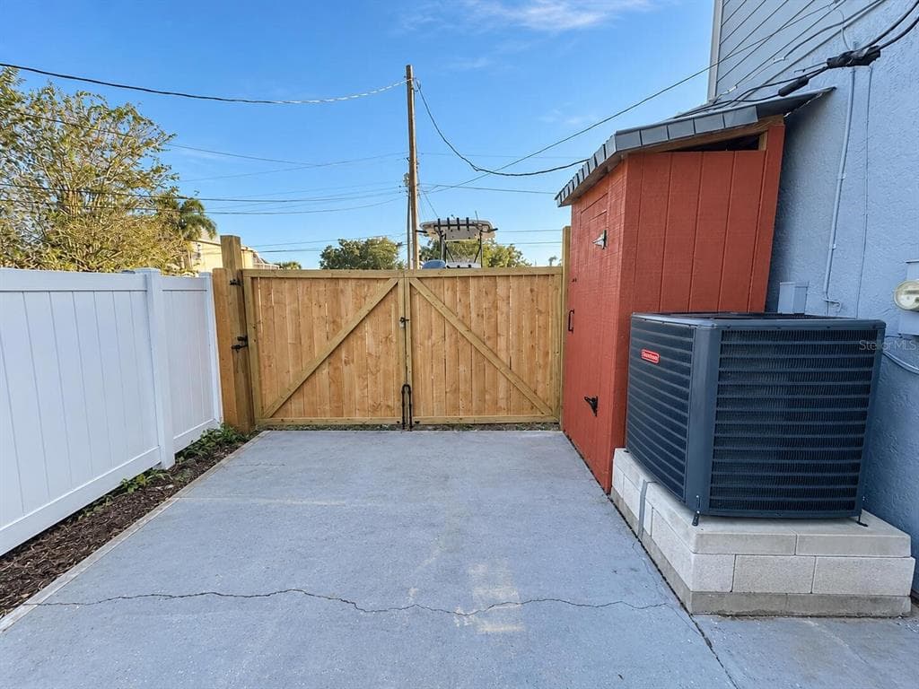 22 CYPRESS DRIVE photo 25