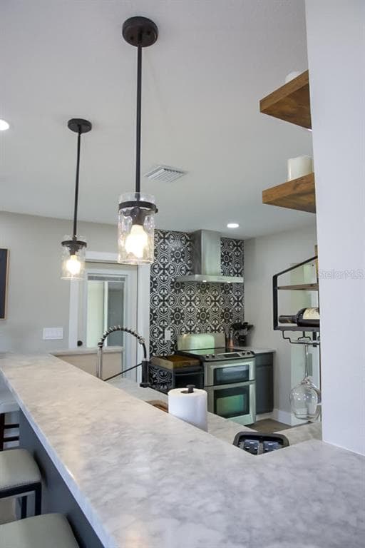 405 MANOR BOULEVARD photo 12