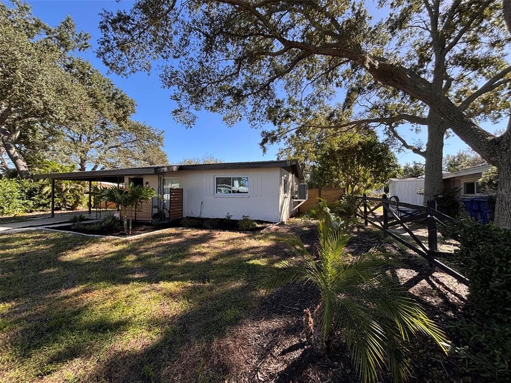 405 MANOR BOULEVARD photo 4