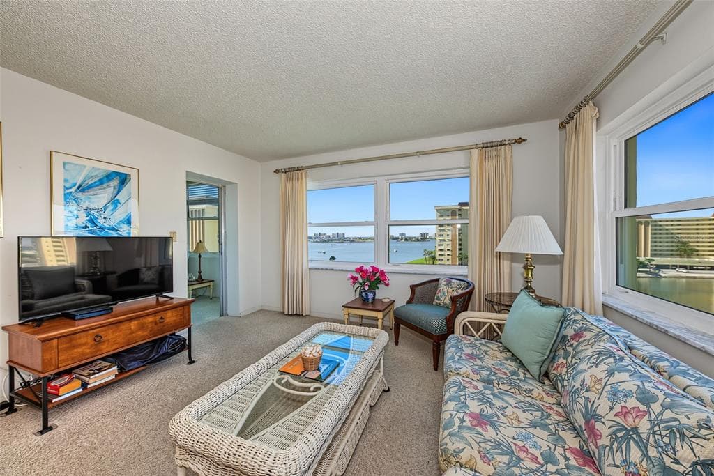 4575 COVE CIRCLE 709 photo 3