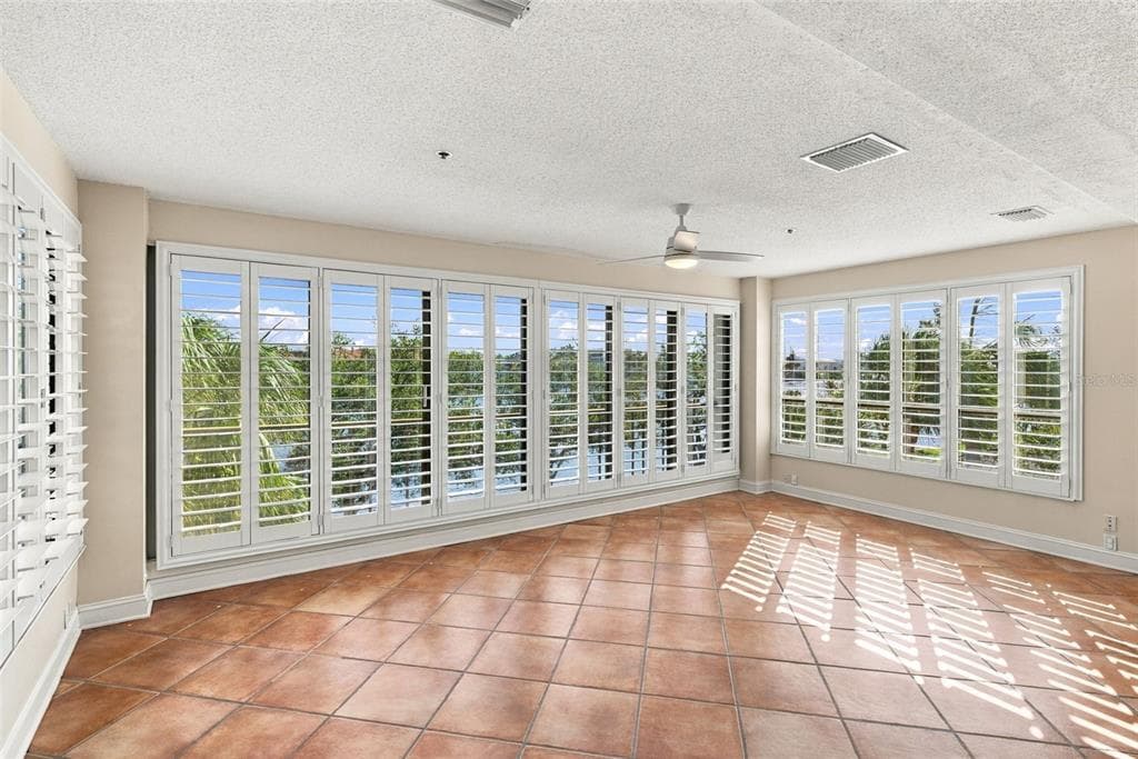 1 BARBADOS AVENUE 2D photo 7