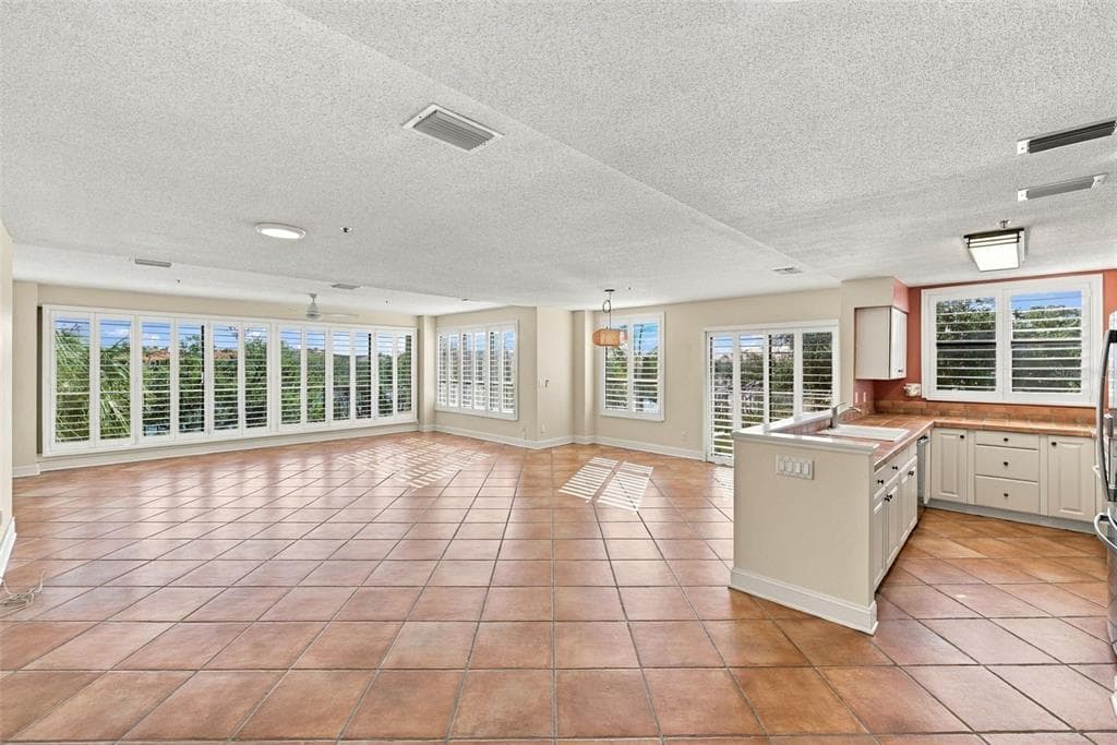 1 BARBADOS AVENUE 2D photo 5