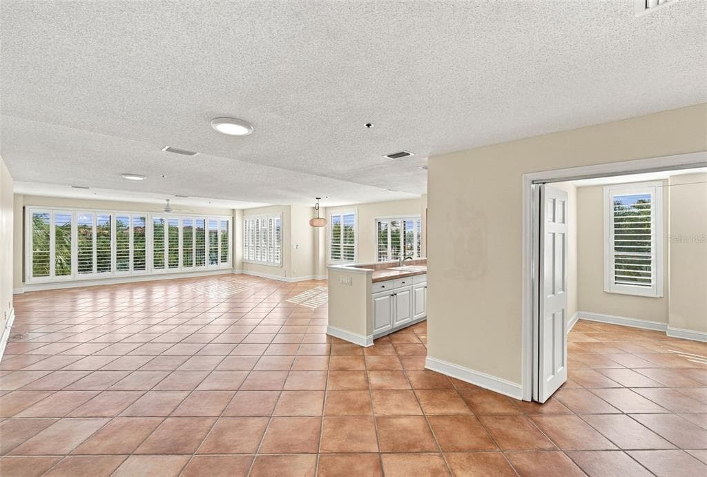 1 BARBADOS AVENUE 2D photo 4