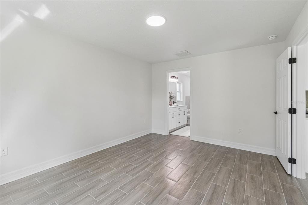 5535 TEVIS TERRACE photo 13