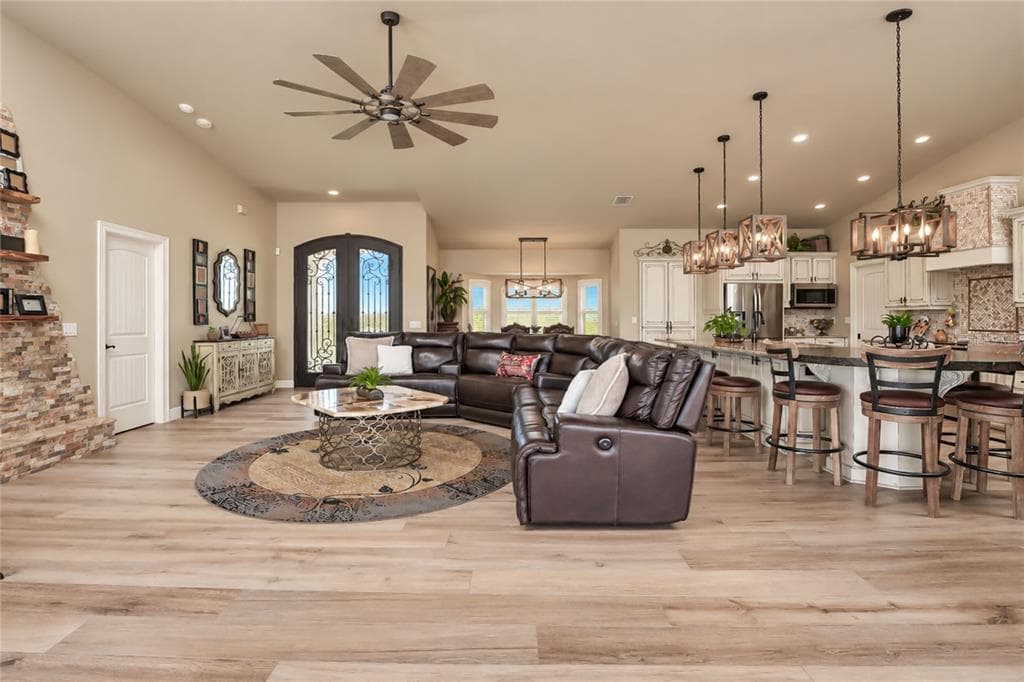 4282 GILLOT BOULEVARD photo 12
