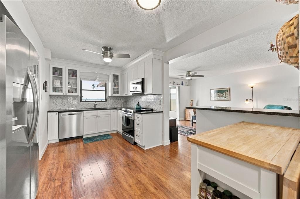 3849 CATALINA DRIVE photo 18