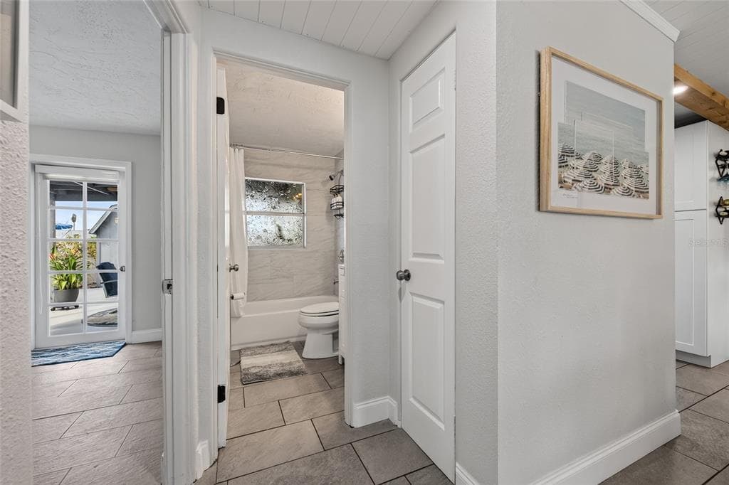 13309 CAROL DRIVE photo 24
