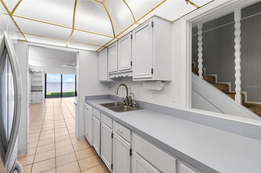 2980 HAINES BAYSHORE ROAD 105 photo 18