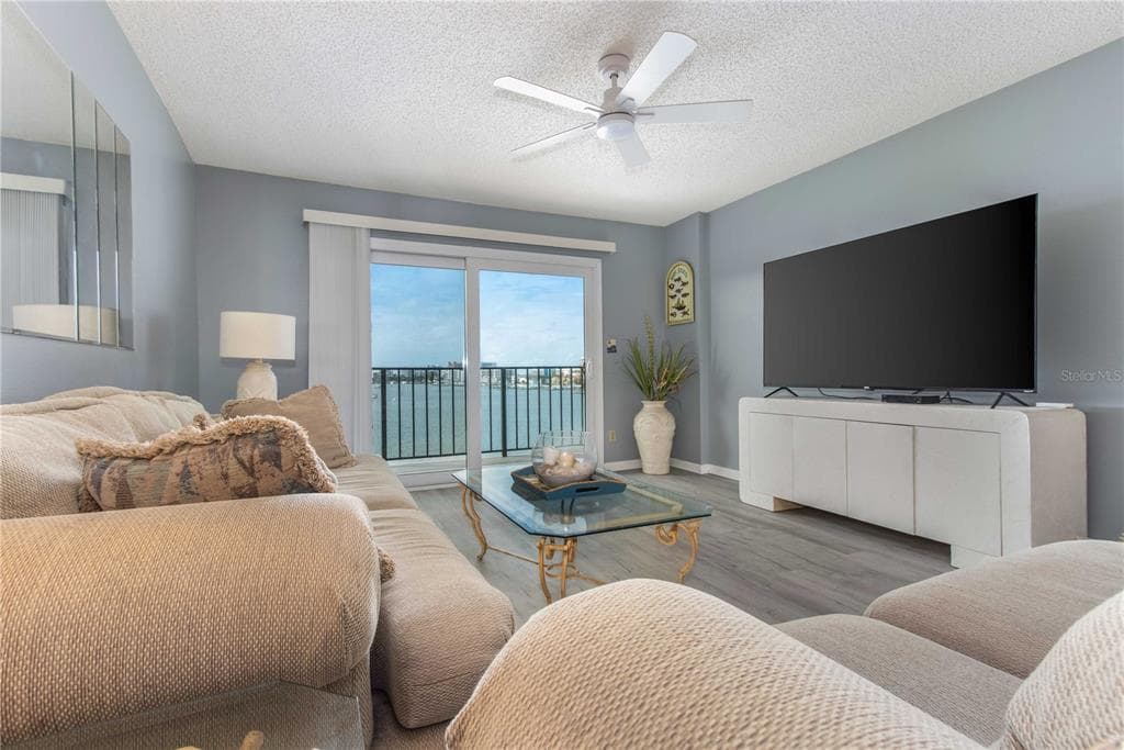 650 ISLAND WAY 602 photo 7