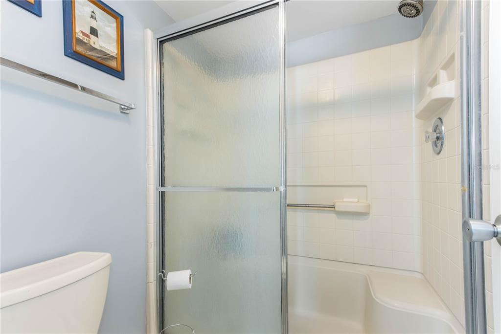650 ISLAND WAY 602 photo 18
