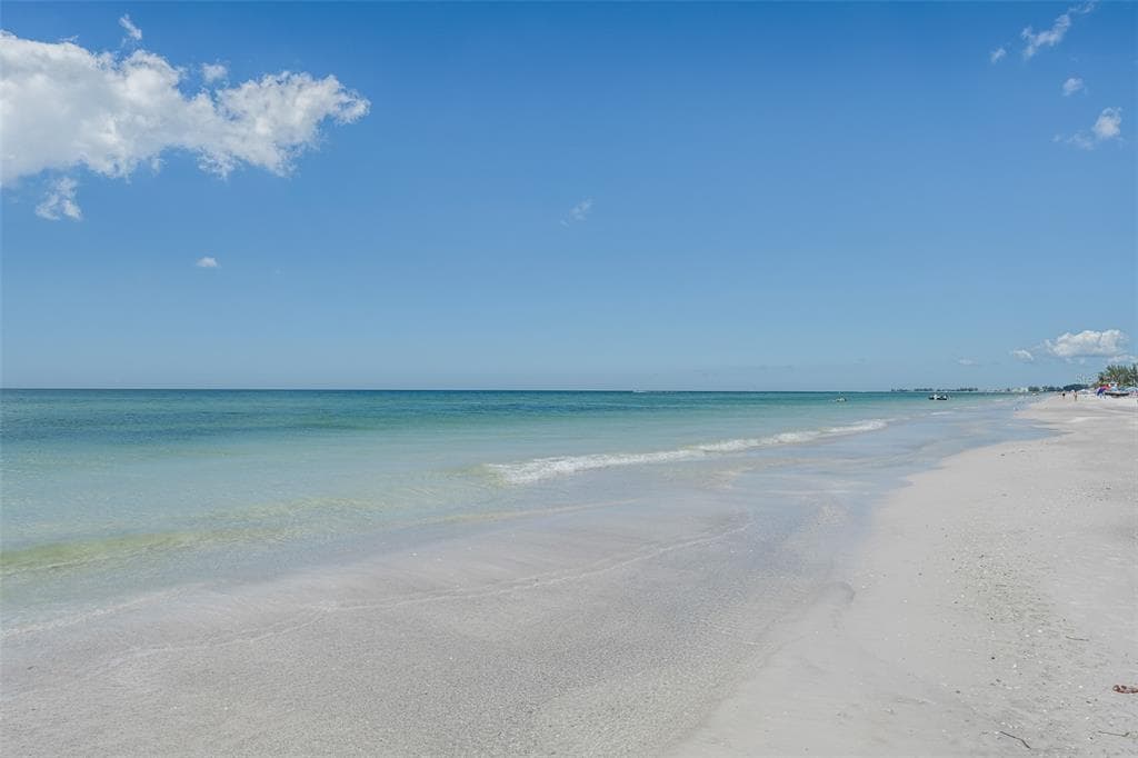 1007 GULF DRIVE N 215 photo 4