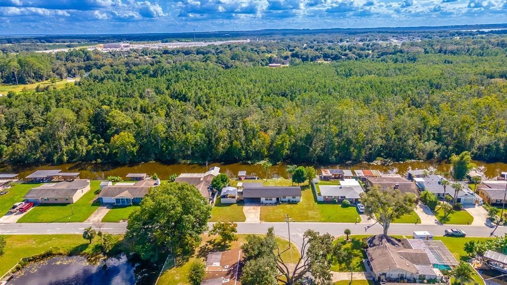 13524 COUNTRY CLUB DRIVE 1