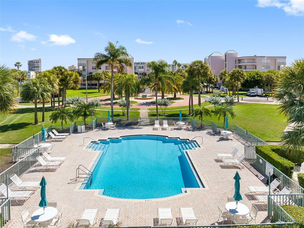 8021 SAILBOAT KEY BOULEVARD S 304 photo 23