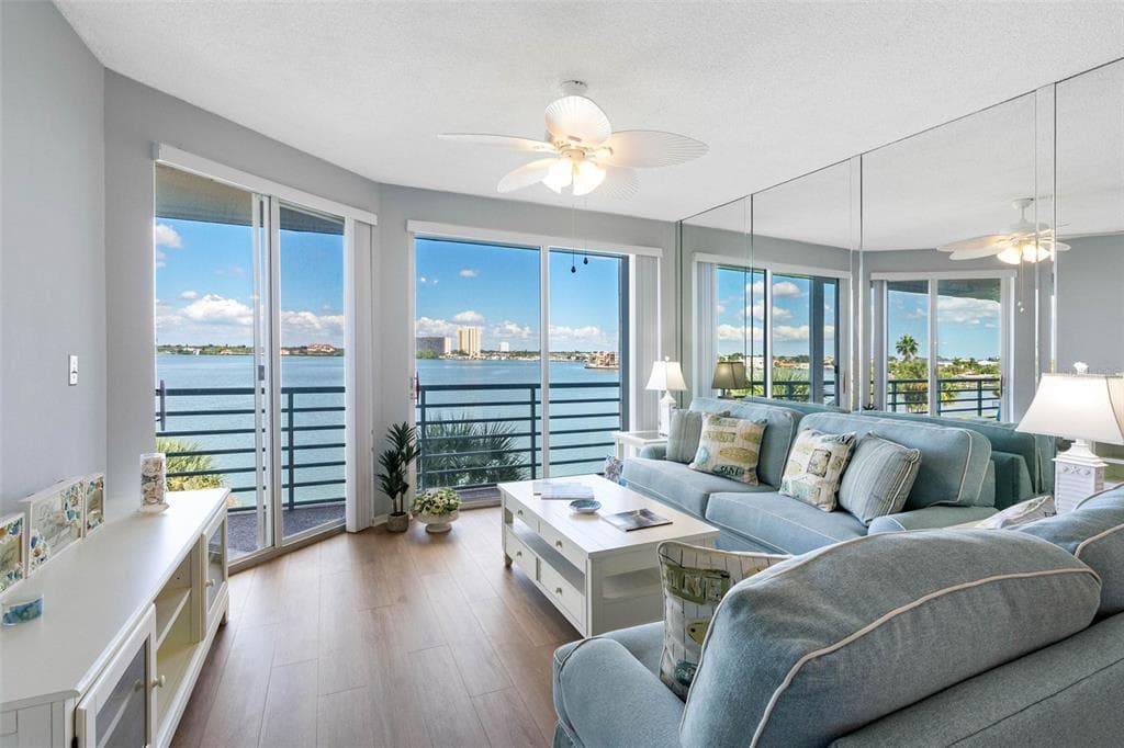 8021 SAILBOAT KEY BOULEVARD S 304 photo 6