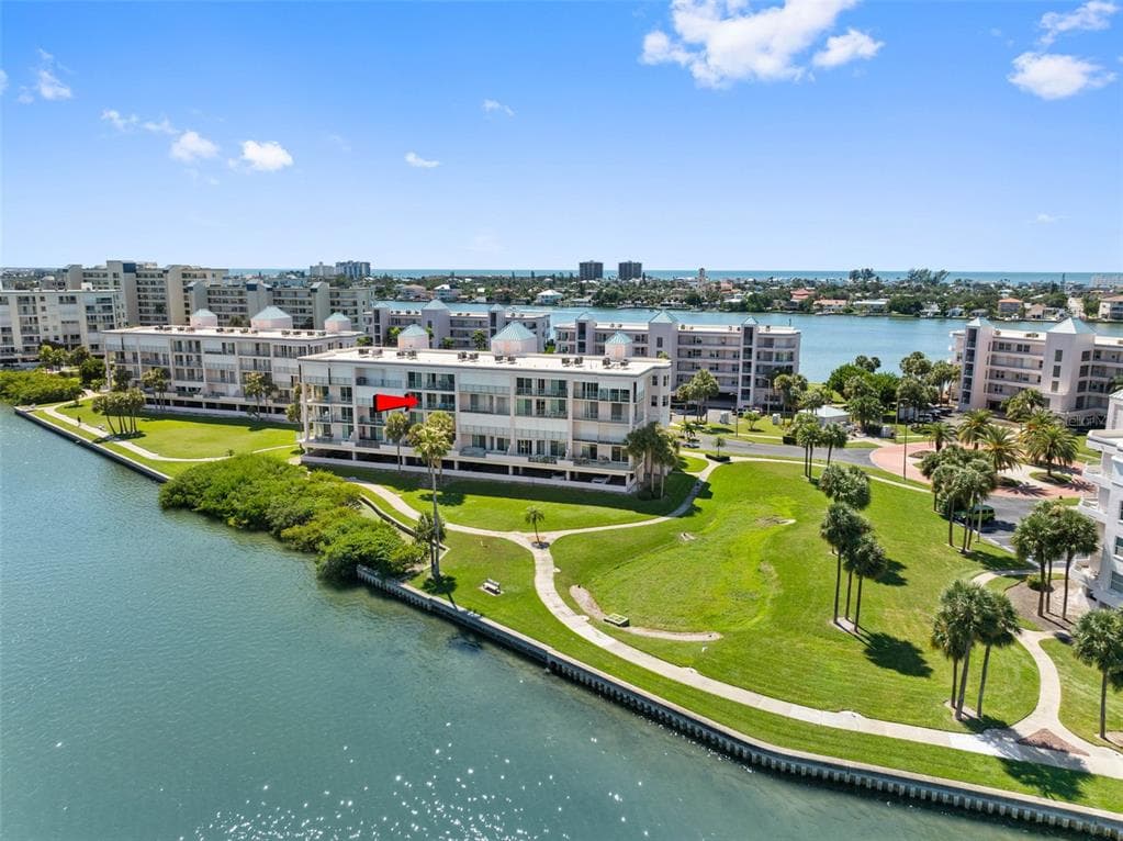 8021 SAILBOAT KEY BOULEVARD S 304 photo 24