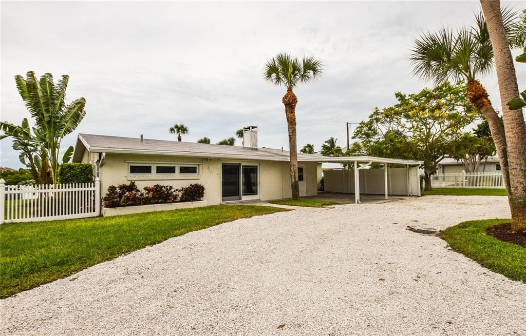 321 BAYSHORE ROAD photo 13