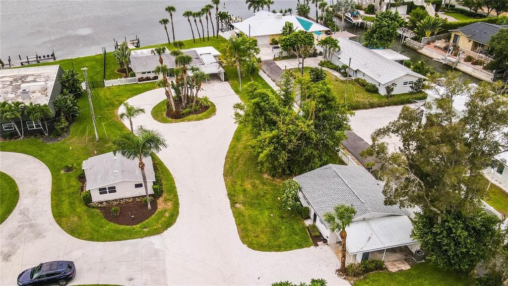 321 BAYSHORE ROAD 1