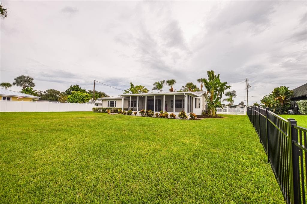 321 BAYSHORE ROAD 5