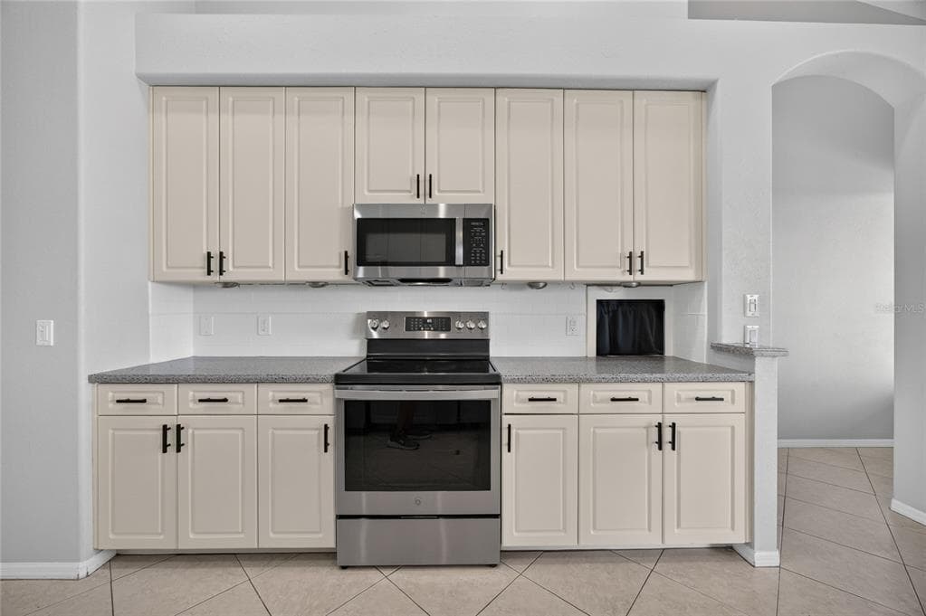 5660 RIVIERA COURT photo 13