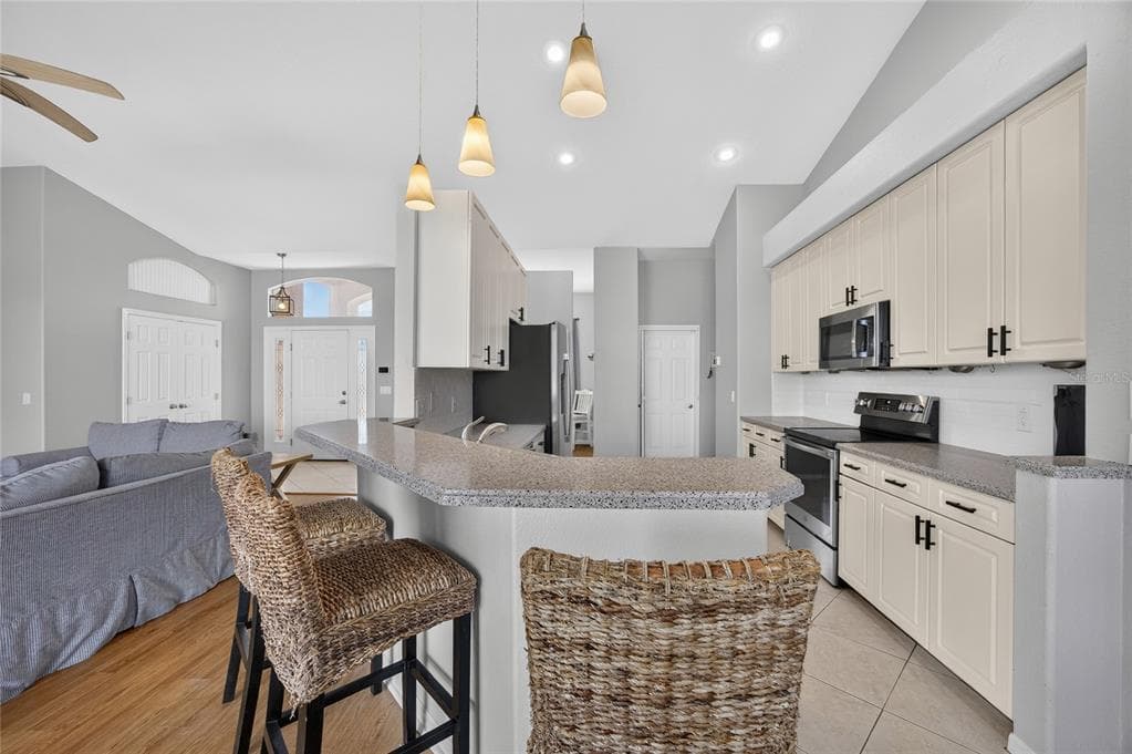 5660 RIVIERA COURT photo 14