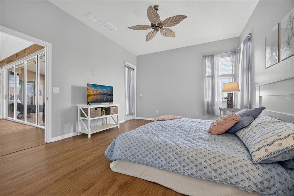 5660 RIVIERA COURT photo 18