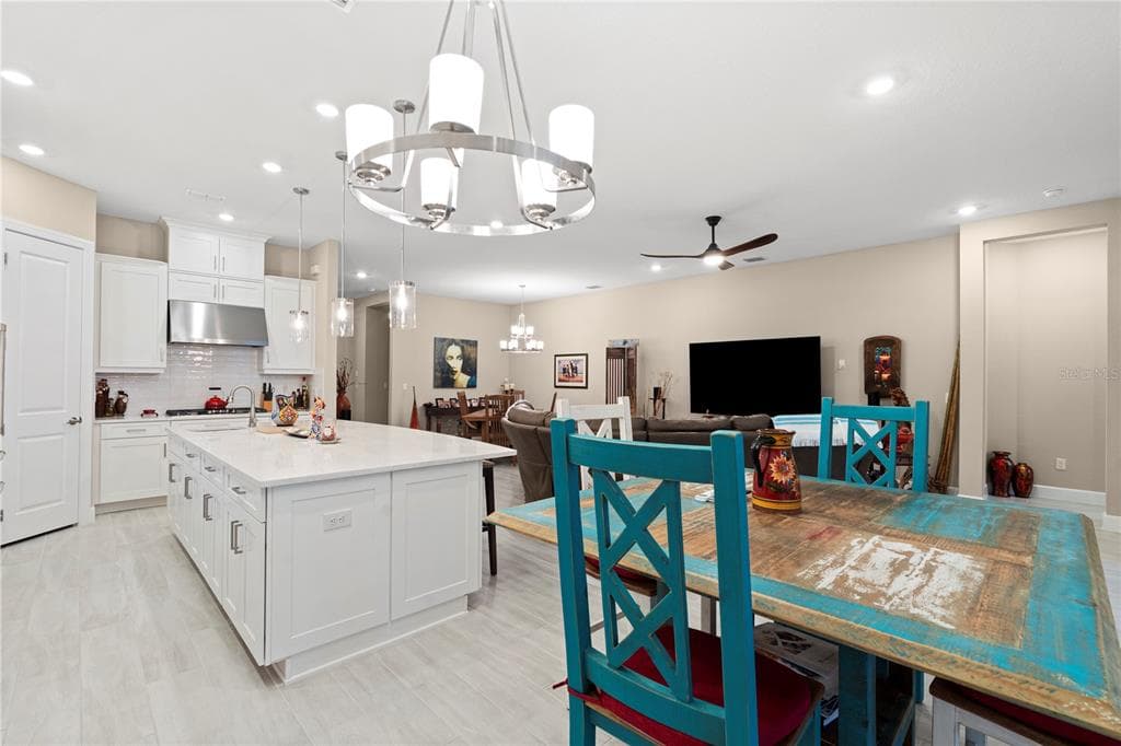 5229 CASERTA COURT photo 13